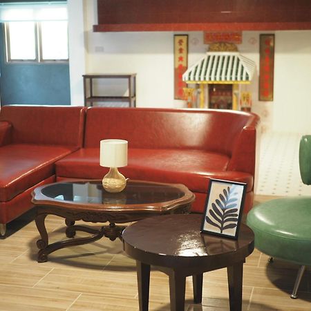 Krung Tone Hostel Bangkok Luaran gambar
