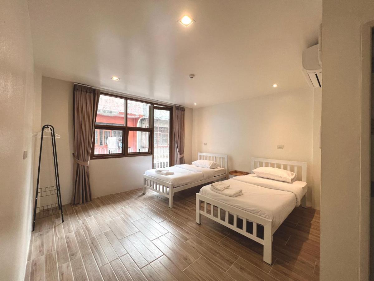 Krung Tone Hostel Bangkok Luaran gambar